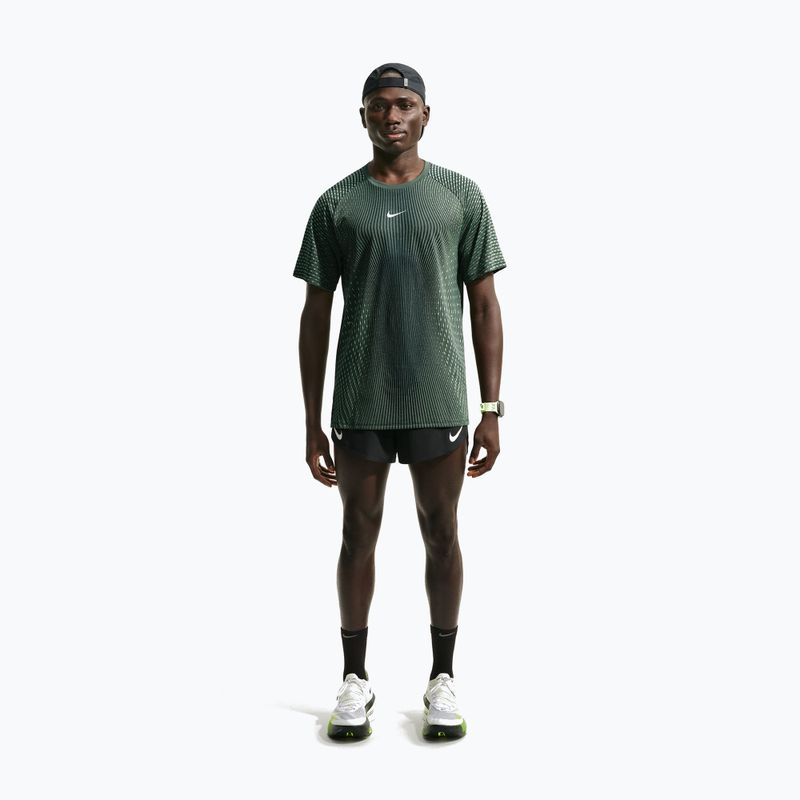 Herren-Laufshirt Nike Stride black/light green spark 2