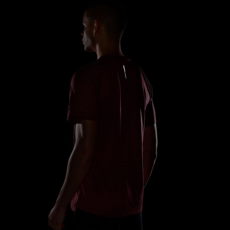 Herren-Laufshirt Nike Stride tough red/bright crimson 4
