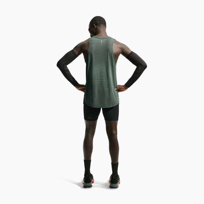 Herren-Laufshirt Nike Stride black/light green spark 3