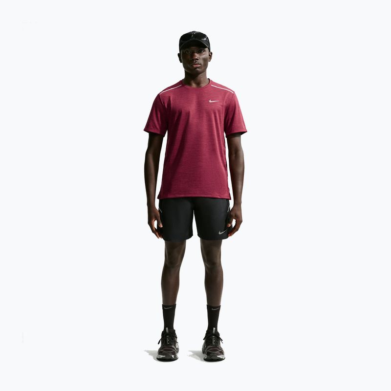 Herren-Laufshirt Nike Miler Dri-Fit UV tough red/mystic dates 2