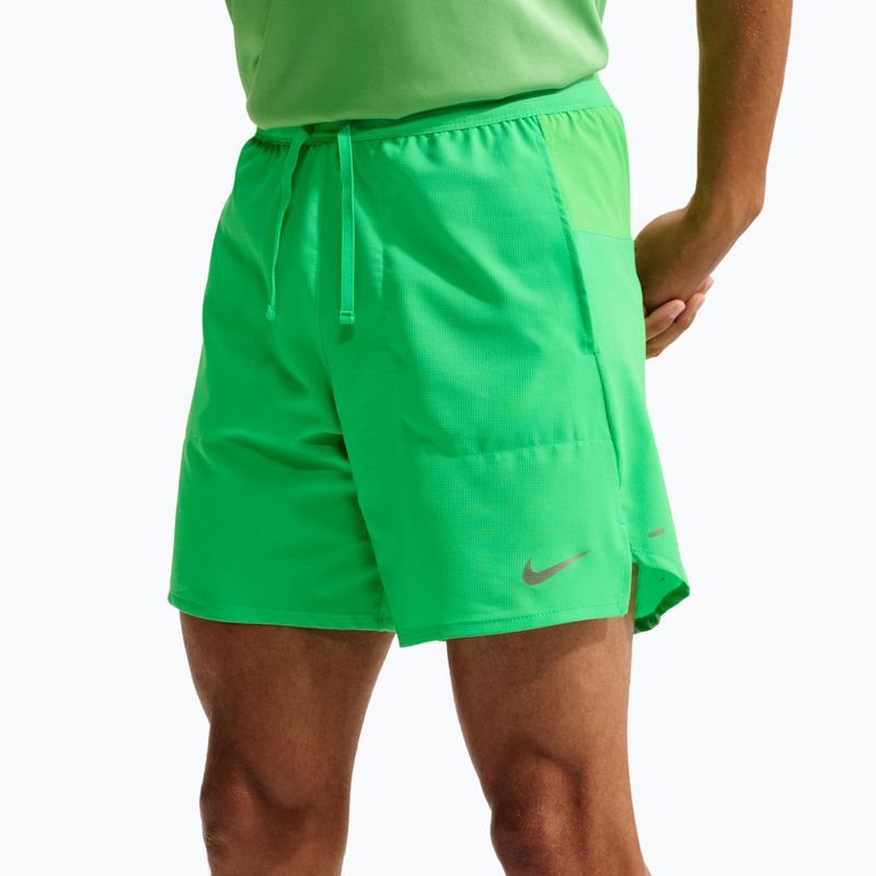 Herren-Laufshorts Nike Stride Dri-Fit 2in1 7" green spark 5