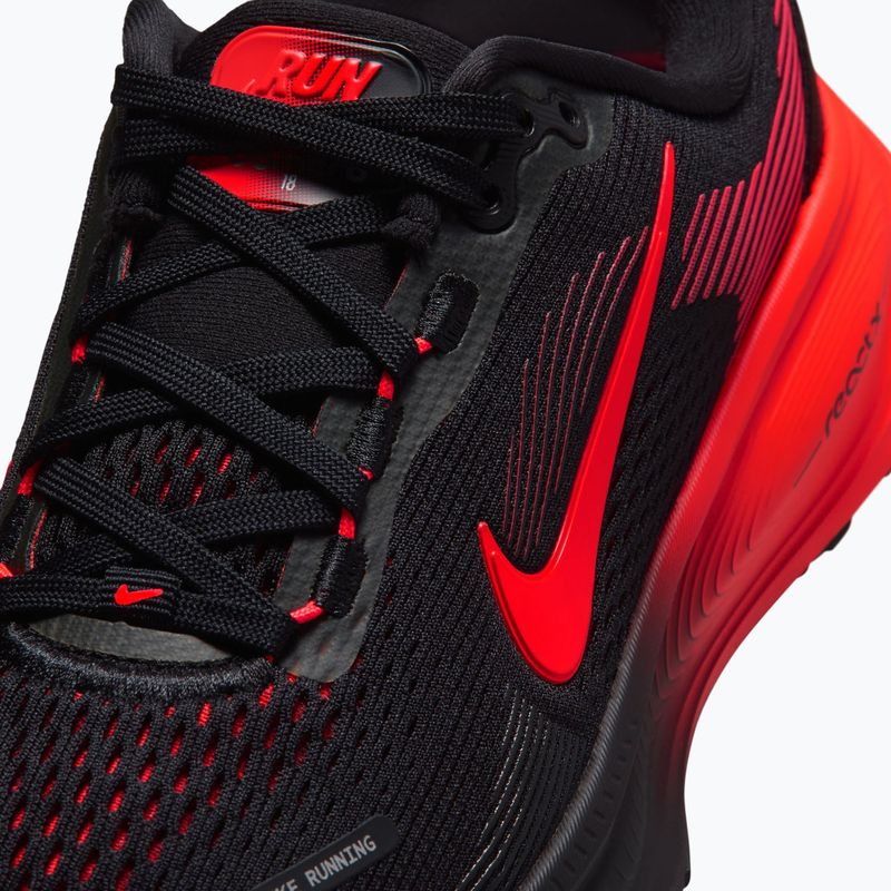 Nike Vomero 18 Laufschuhe schwarz/university red/bright crimson 5