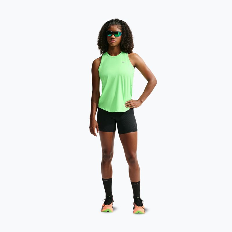 Damen-Laufshirt Nike Swift Dri-Fit Tank Top illusion green 2