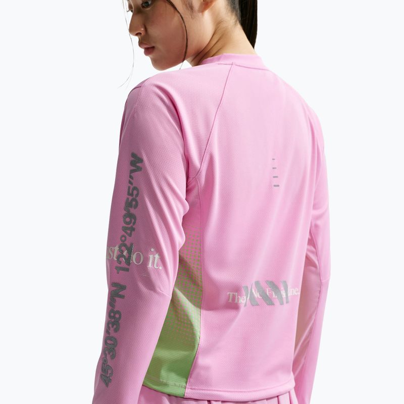 Damen-Laufshirt mit langen Ärmeln Nike Swift Jersey Top pink rise/illusion green 4