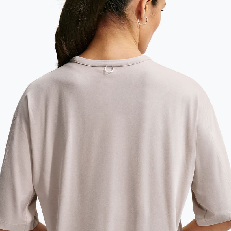 Damen-Trainingsshirt Nike 24.7 ImpossiblySoft Light cream Ii/college grey 4