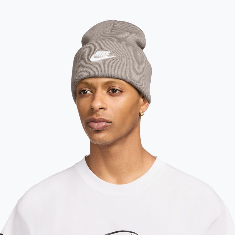 Wintermütze Nike Peak Futura Beanie moon particle/white 2