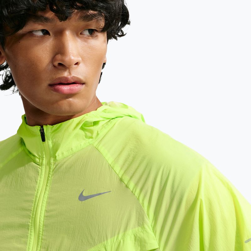 Laufjacke für Herren Nike Stride Repel UV light lemon twist 6