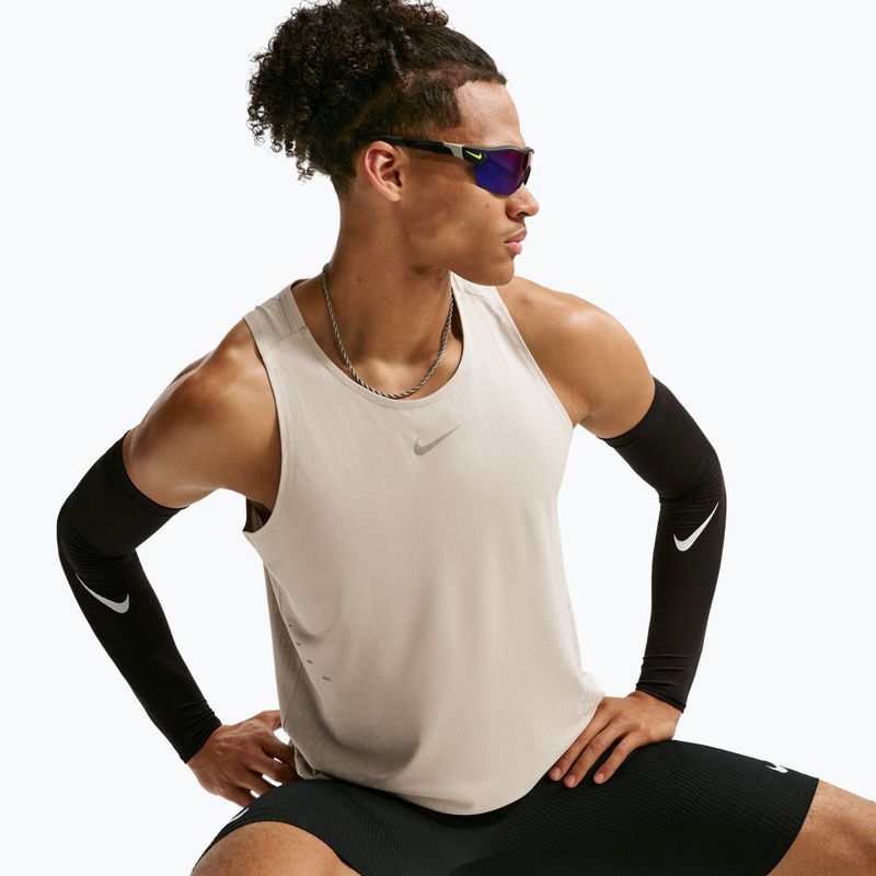 Herren-Laufshirt Nike Stride cream Ii/sail 4