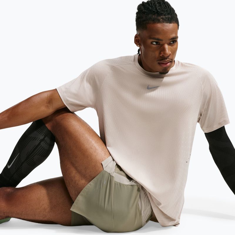 Herren-Laufshirt Nike Stride cream Ii/sail 5