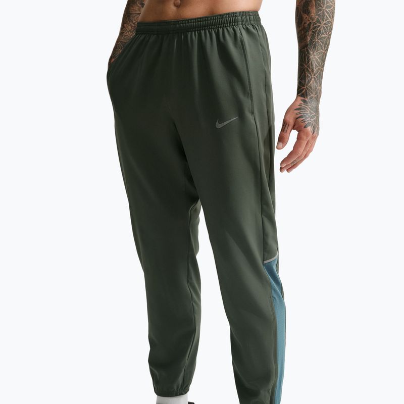 Herrenlaufhose Nike Miler Dri-Fit Woven camo green/mineral slate 4