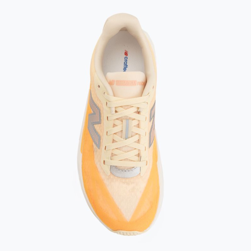 Laufschuhe für Damen New Balance FuelCell Rebel V5 calcium/gumdrop 5