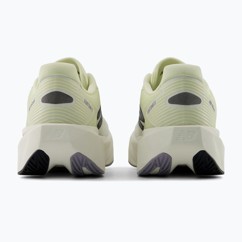 Laufschuhe für Damen New Balance FuelCell Rebel V5 pistachio butter/sea salt 6