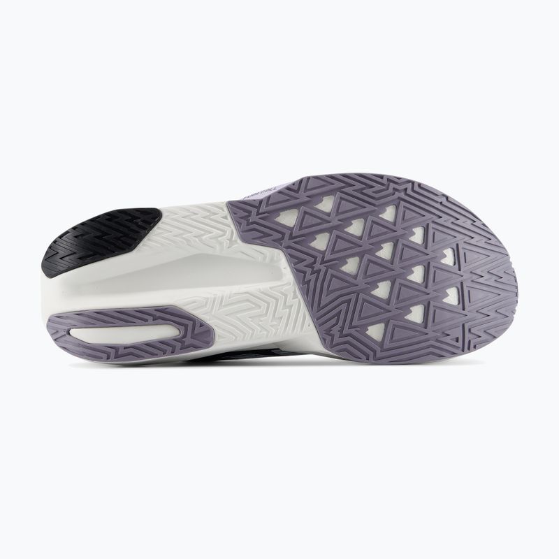 Herren-Laufschuhe New Balance FuelCell Rebel V5 digital mist/smoked violet 4