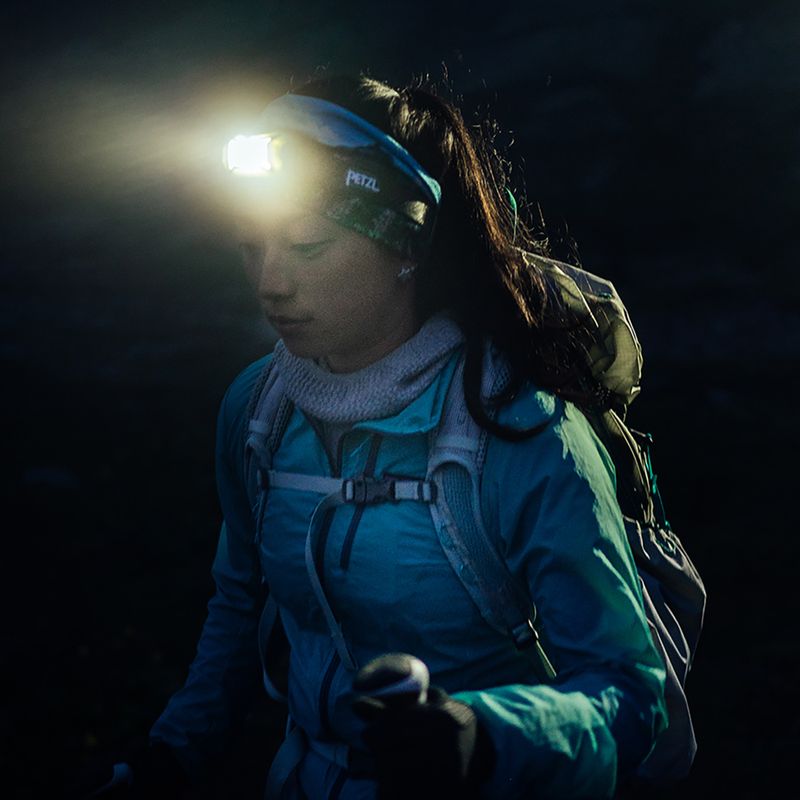 Petzl Actik Kopftaschenlampe grün E063AA02 5