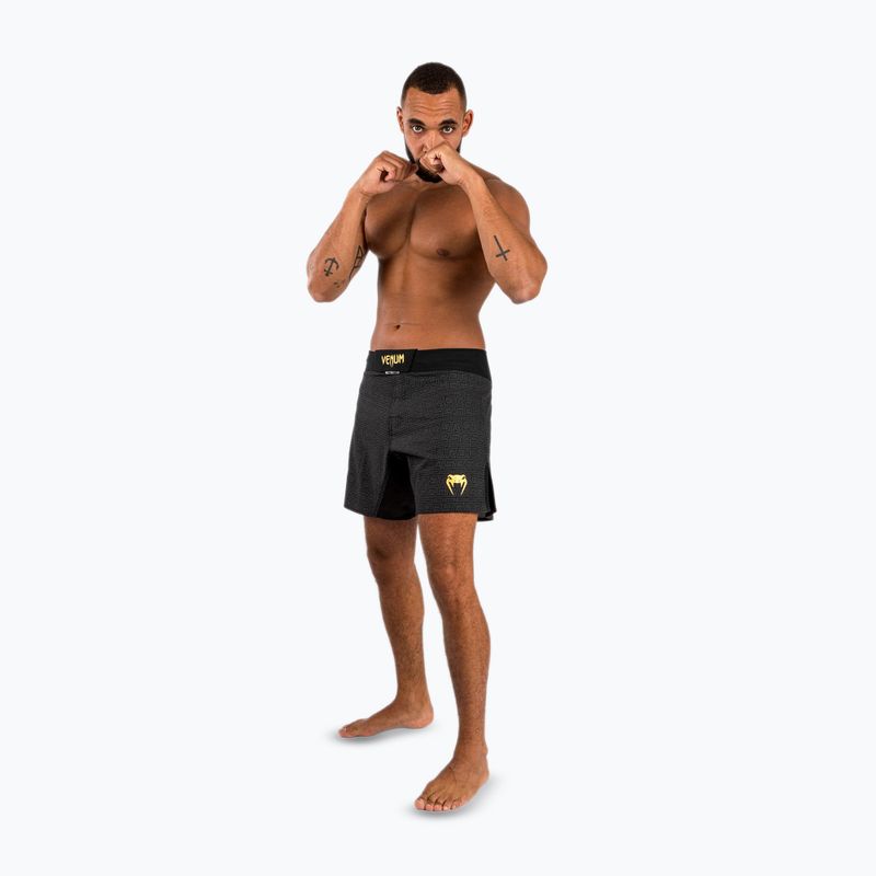 Herren-Trainingsshorts Venum X Ares 2.0 schwarz/gold 2