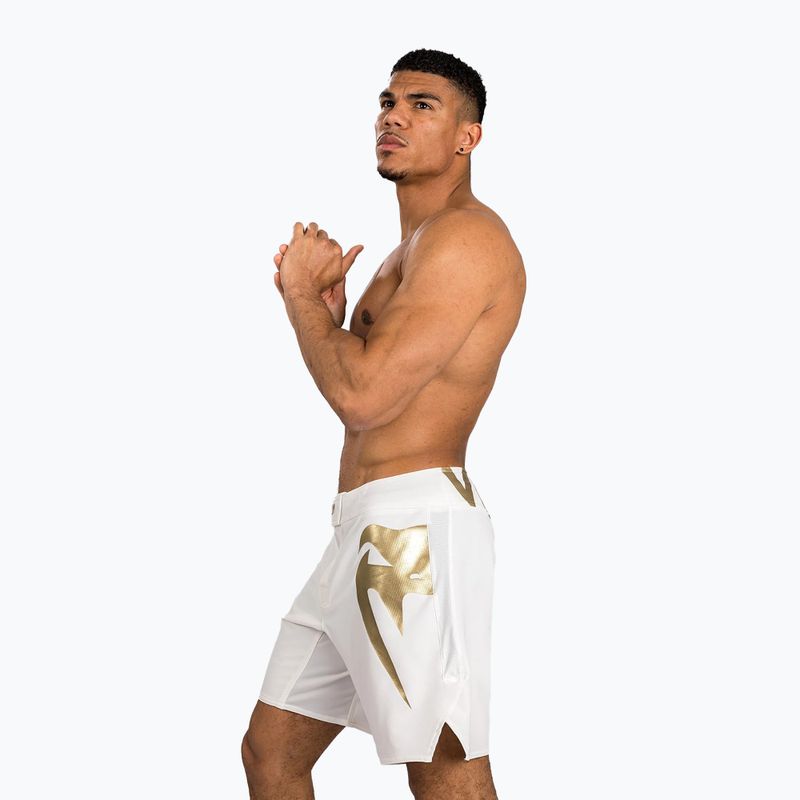 Herren Venum Light 5.0 Trainingsshorts weiß/gold 2