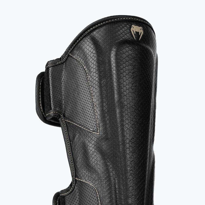 Schienbein- und Fußschützer Venum Impact Evo Scales Shinguards black 3