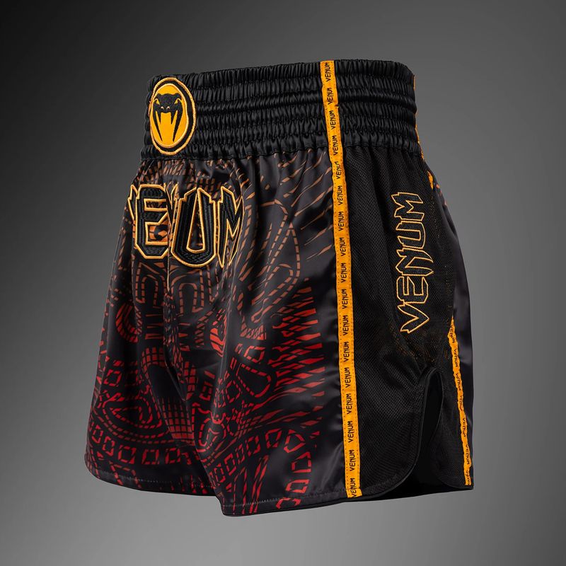 Herren Trainingsshorts Venum Quetzal Fury Muay Thai black/fury red/tangerine 3