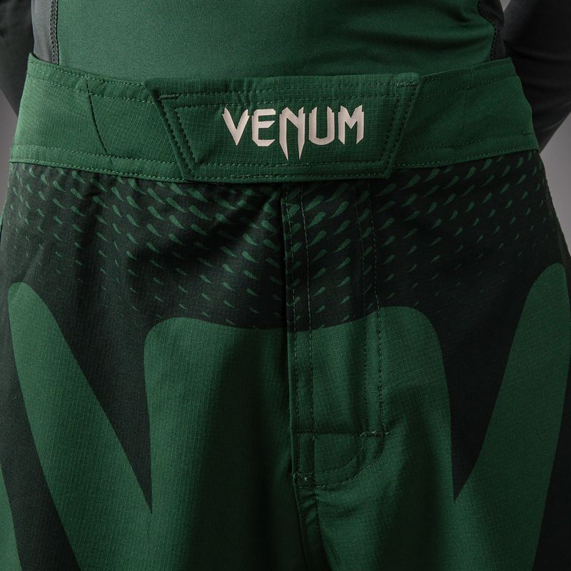 Kinder-Trainingsshorts Venum Attack Kids Fightshorts forest green/off white 6