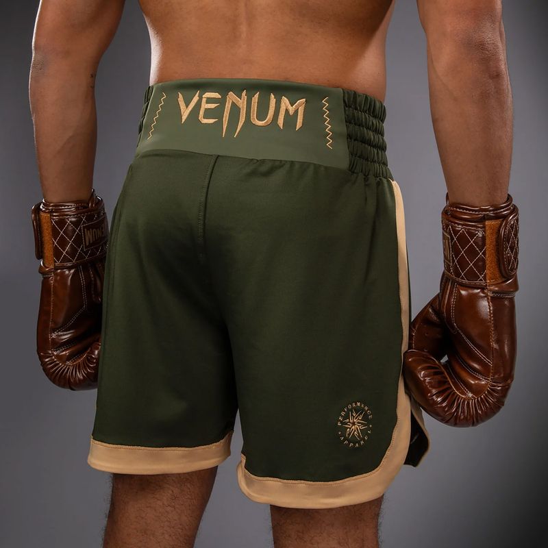 Herren Trainingsshorts Venum Classic Boxing military green/sand 6