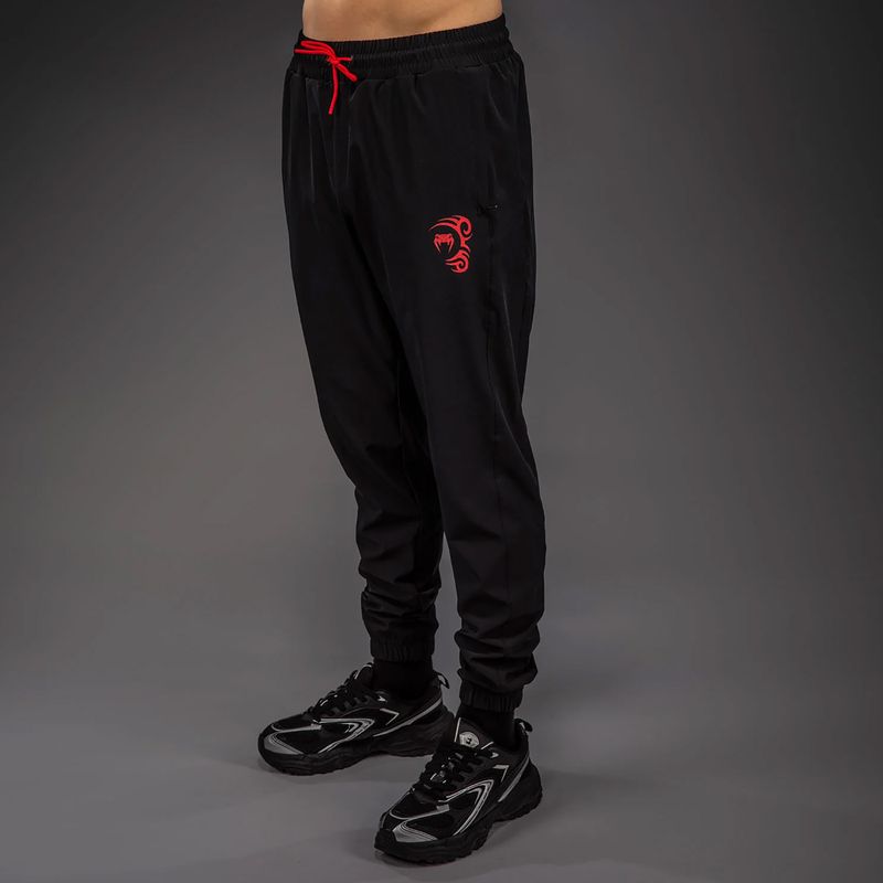 Herren-Trainingshose Venum x Mike Tyson Tiger Joggers deep black/intense red 3