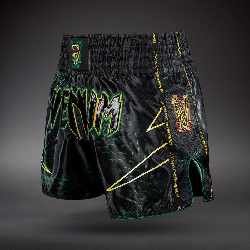 Herren-Trainingsshorts Venum Matupa Muay Thai black/green/gold 4