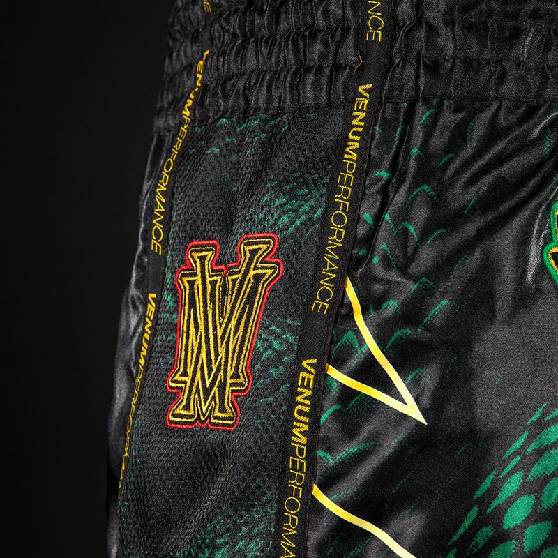 Herren-Trainingsshorts Venum Matupa Muay Thai black/green/gold 6