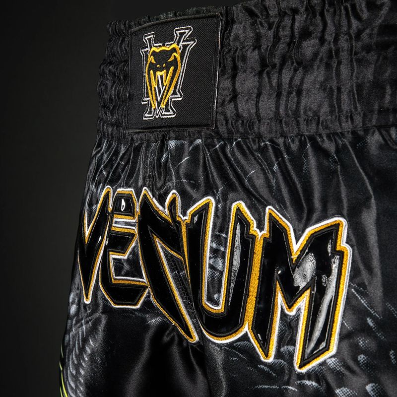 Herren-Trainingsshorts Venum Matupa Muay Thai black/grey/gold 6
