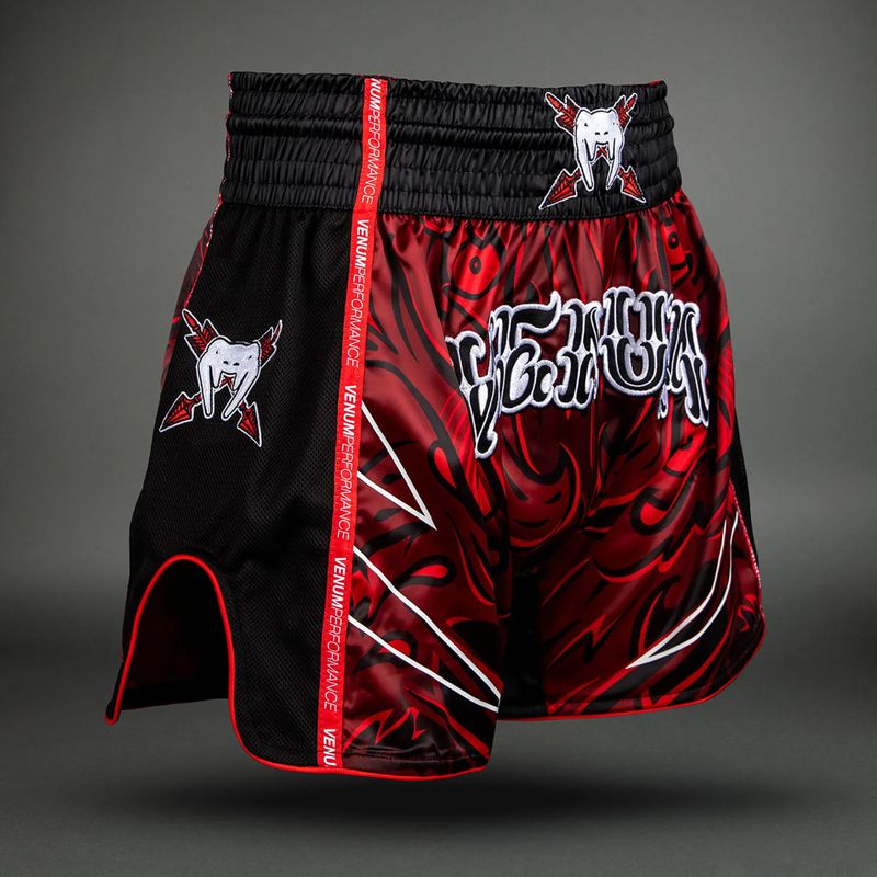 Trainingsshorts Herren Venum Wolf Atak Muay Thai Shorts black/red 3