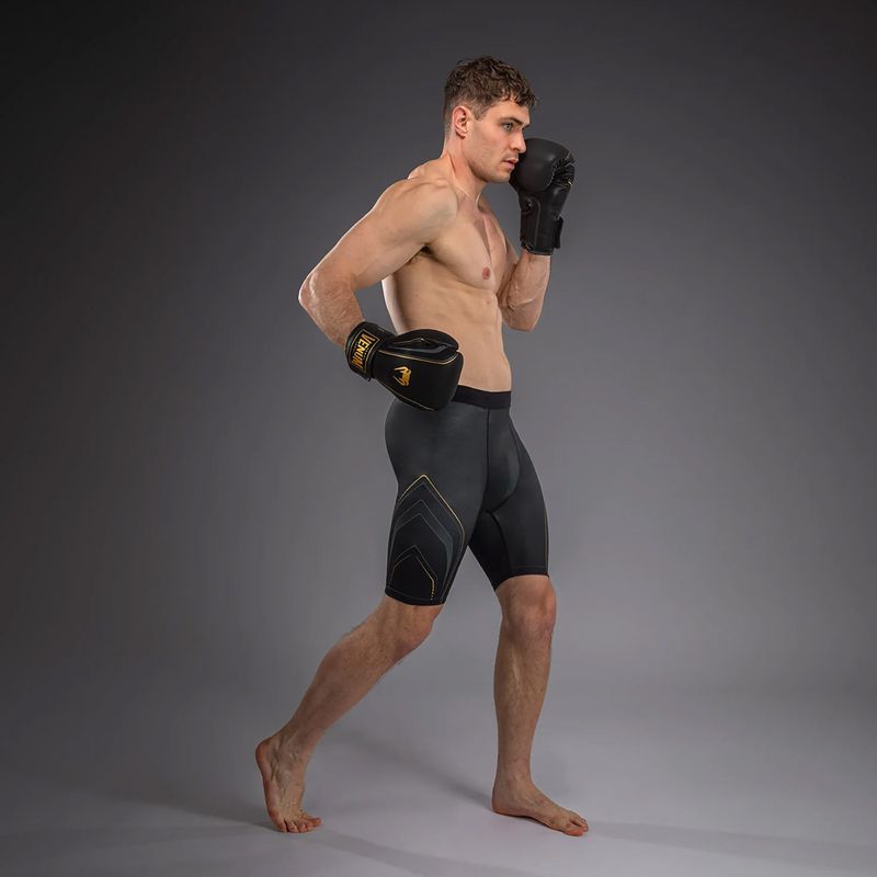 Herren-Trainingsshorts Venum Streamline Vale Tudo black/gold 2