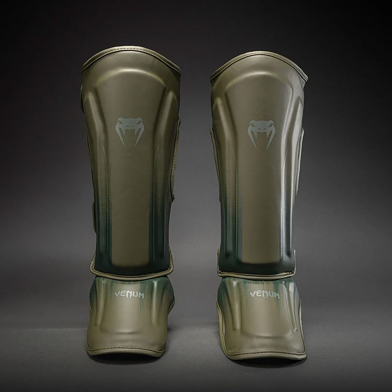 Schienbein- und Fußschützer Venum Stealth Shin khaki/dark green 2