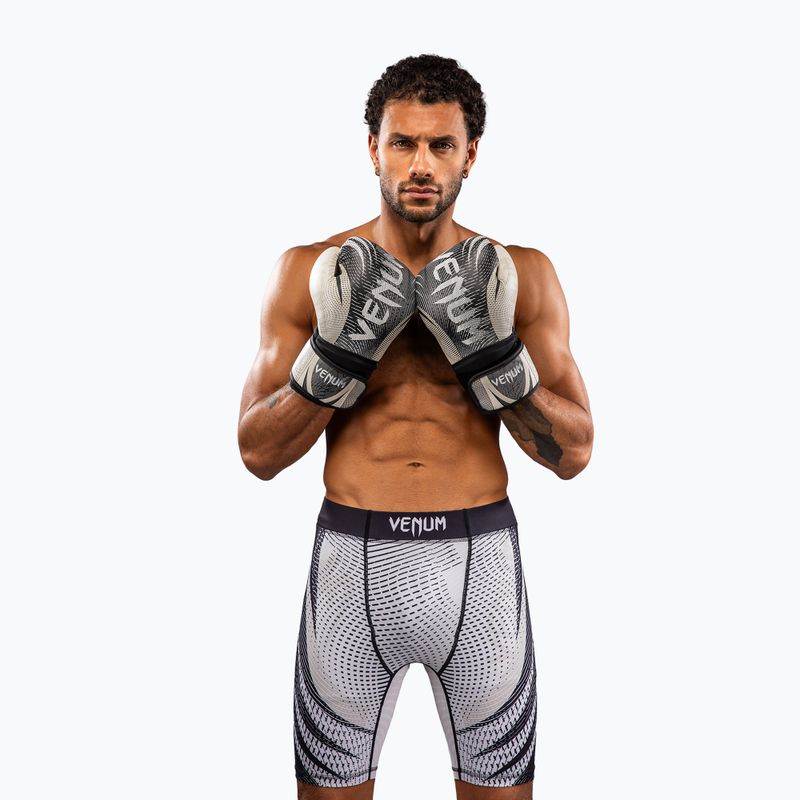 Herren-Trainingsshorts Venum Galactic 3.0 Vale Tudo off white/black 5