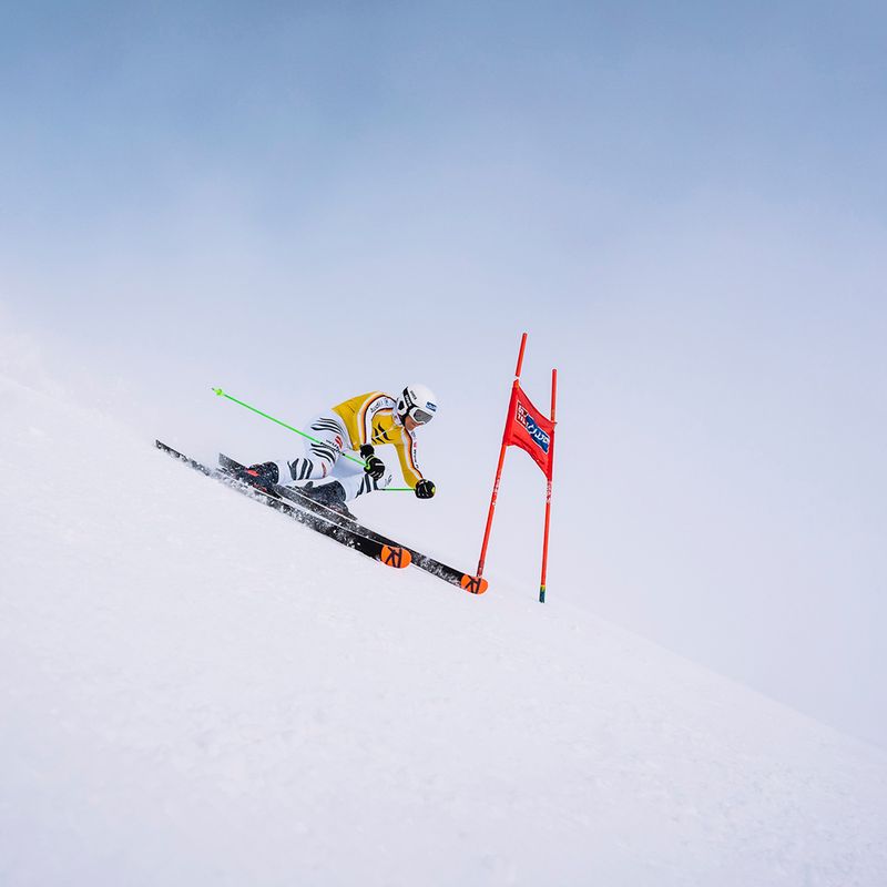 Skihelm UVEX Invictus all white 10