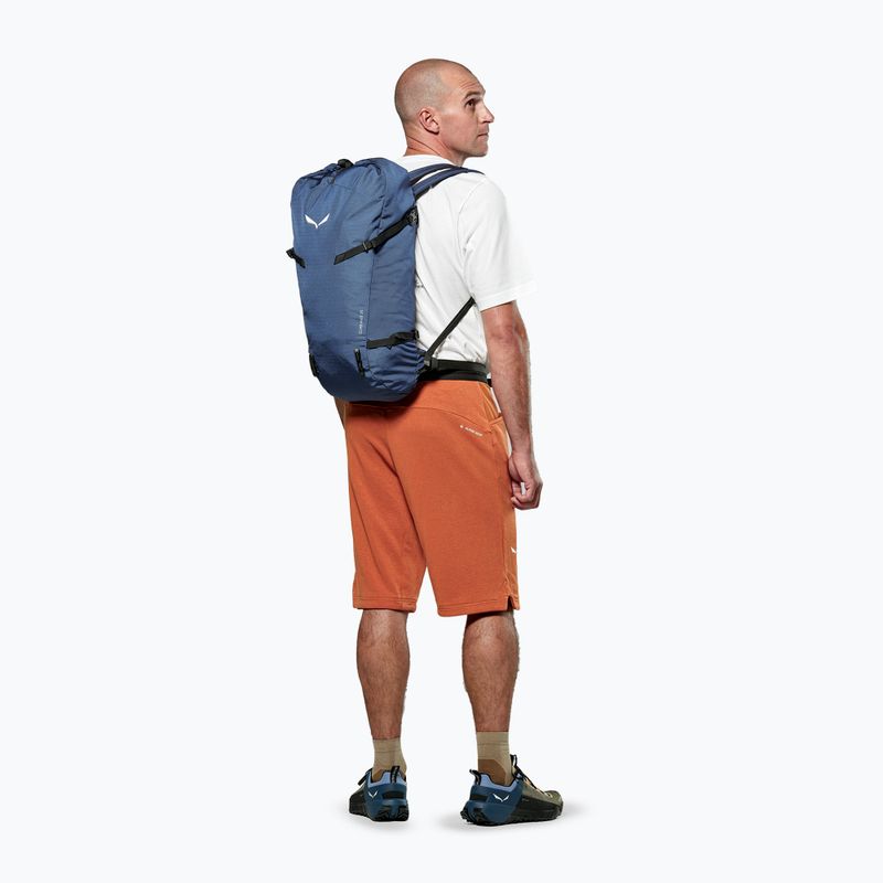 Salewa Climb Mate 25 l blaue Tiefe/schwarzer Kletterrucksack 4