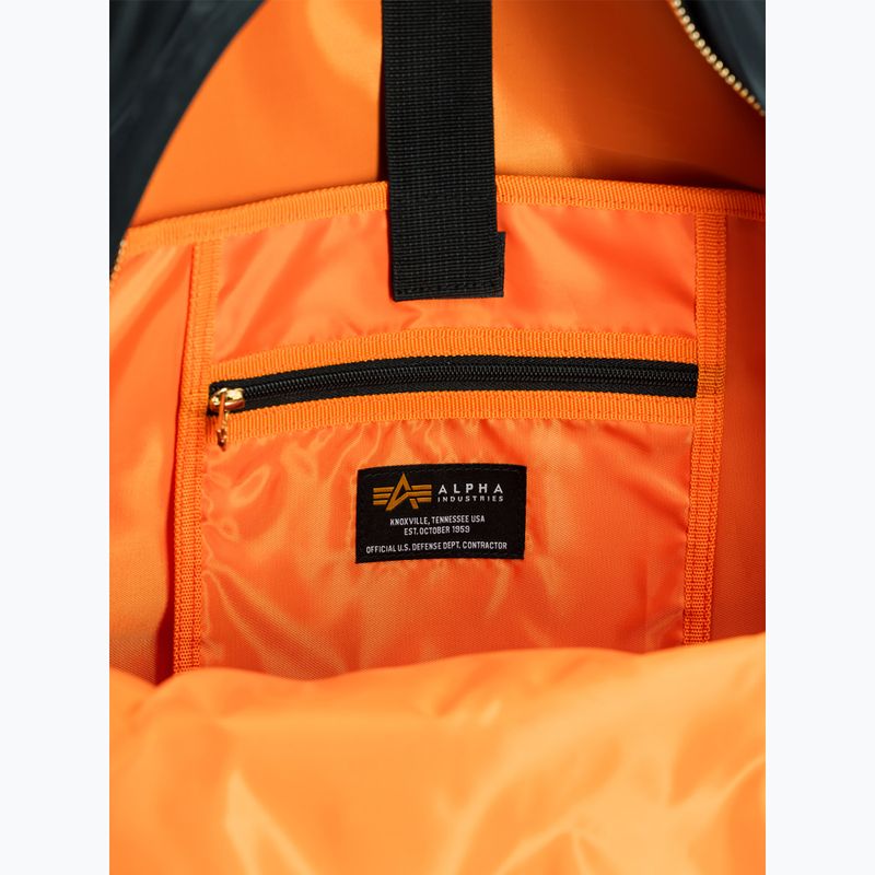 Alpha Industries Crew 18 l schwarzer urbaner Rucksack 3