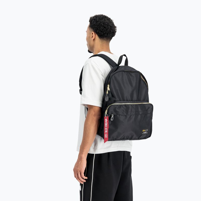 Alpha Industries Crew 18 l schwarzer urbaner Rucksack 4