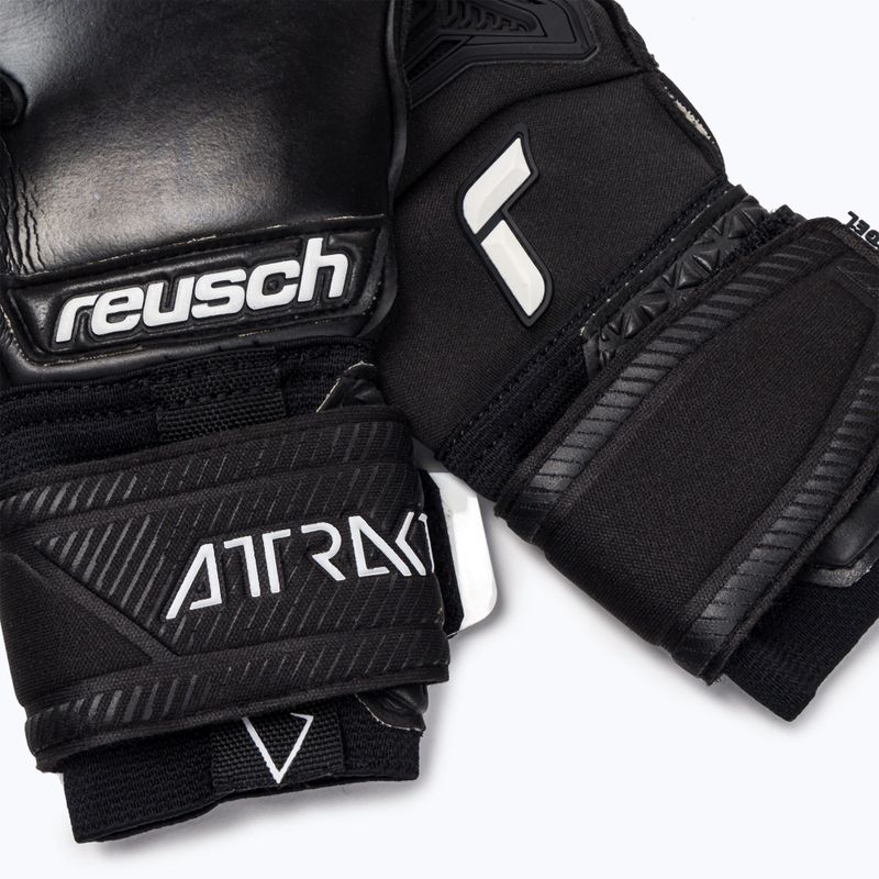 Reusch Attrakt Freegel Infinity Resistor Torwarthandschuhe schwarz 5270745 4
