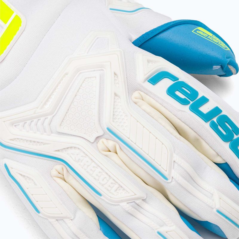 Torwarthandschuhe Reusch Attrakt Freegel Aqua Windproof weiß 527459 6