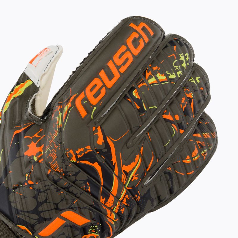 Reusch Attrakt Grip Torwarthandschuhe grün 5370018-5556 3
