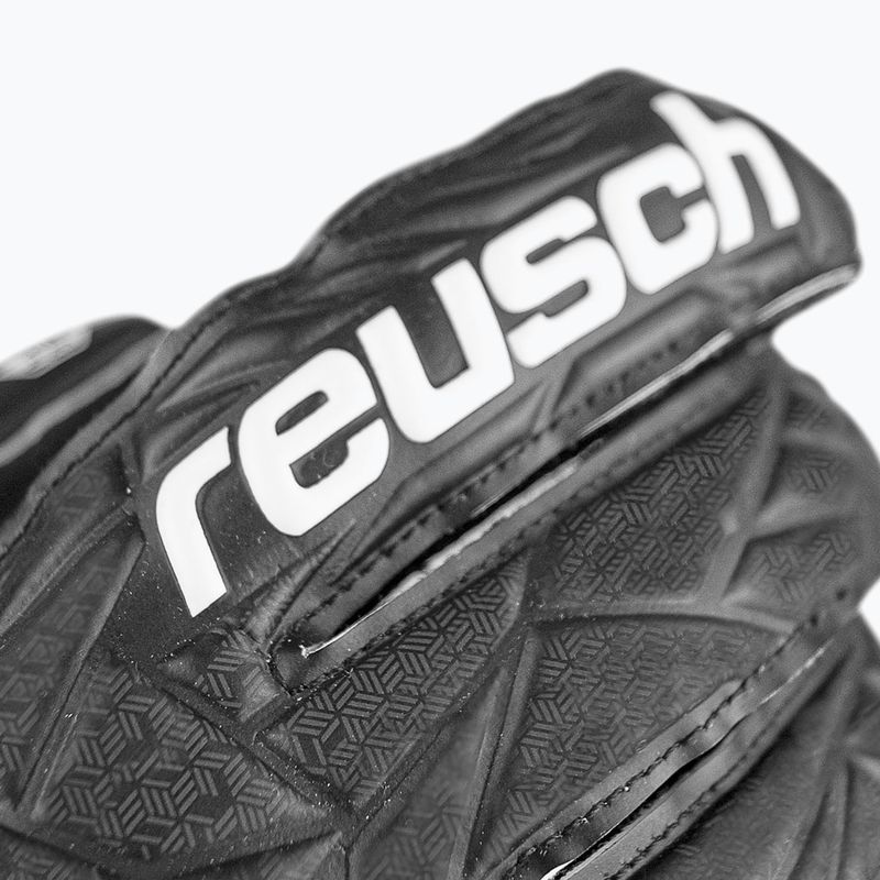 Reusch Attrakt Resist Torwarthandschuhe schwarz 5