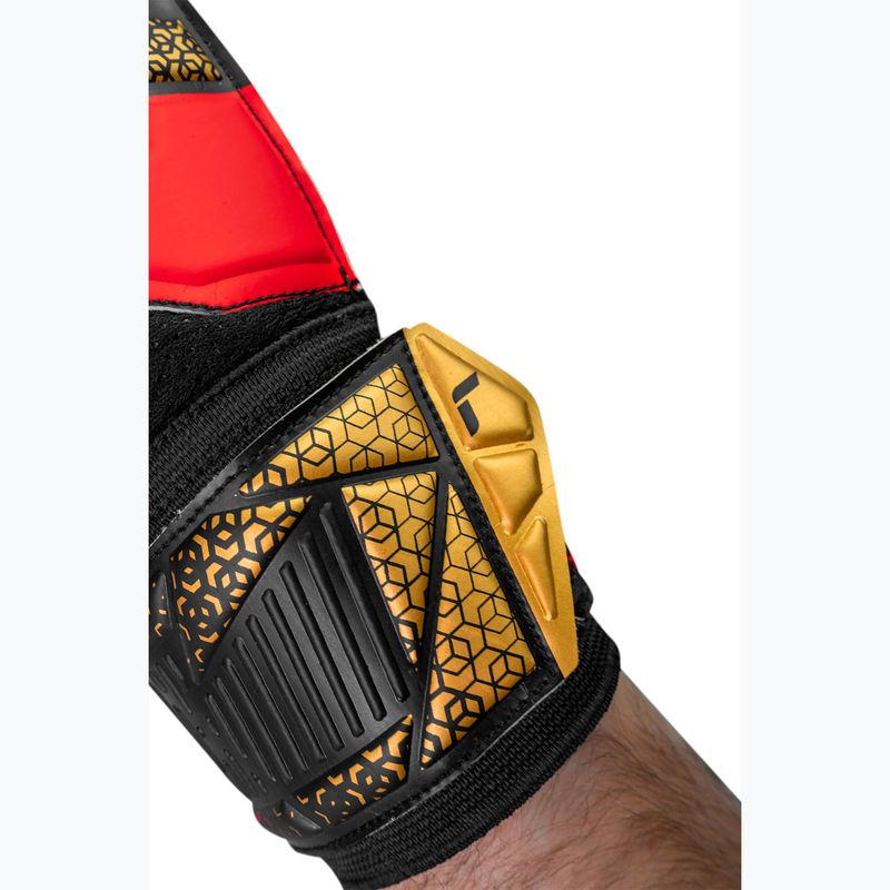 Torwarthandschuhe Reusch Attrakt Solid black/gold/fiery red 7
