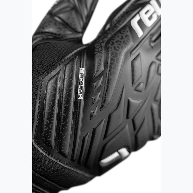 Torwarthandschuhe Reusch Attrakt Resist black 7