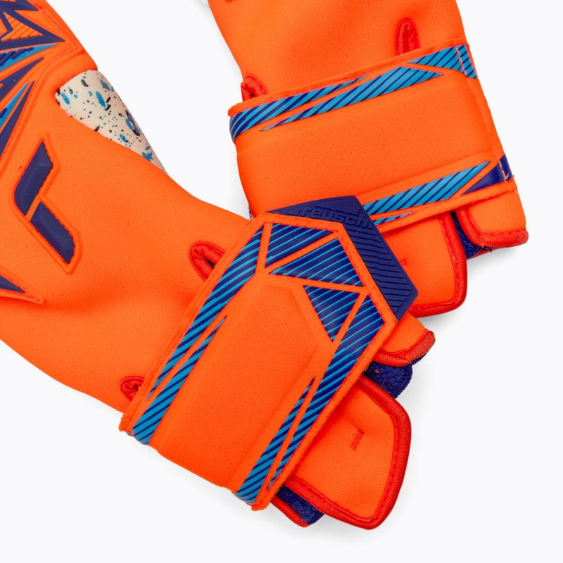 Torwarthandschuhe Reusch Attrakt Freegel Fusion shocking orange/blue 5