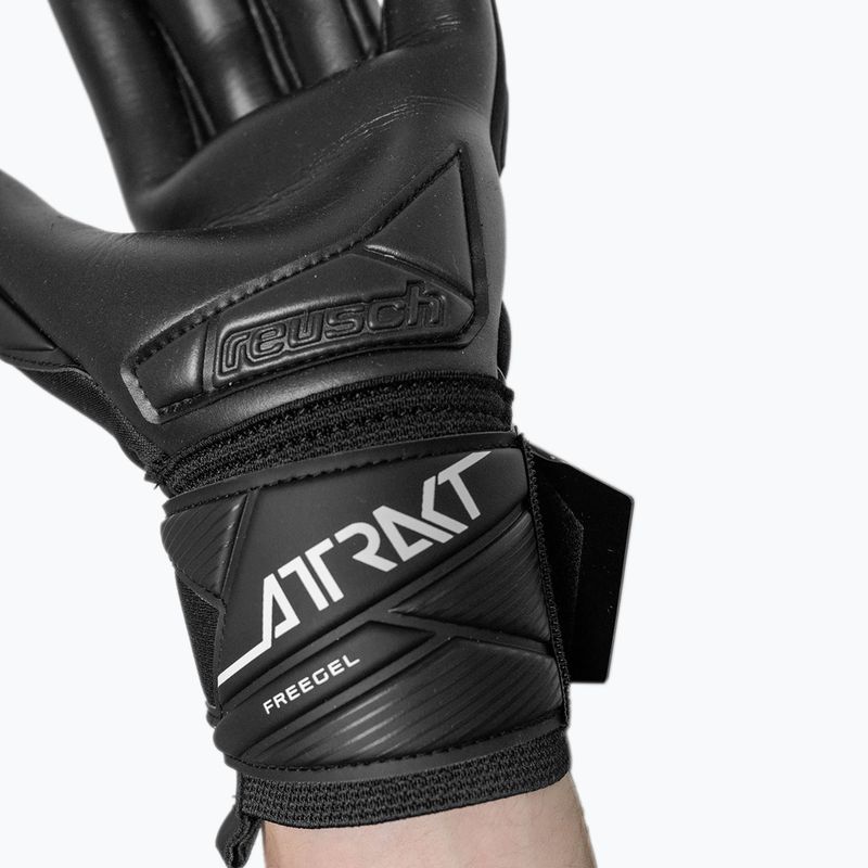 Torwarthandschuhe Reusch Attrakt Freegel Infinity black 7