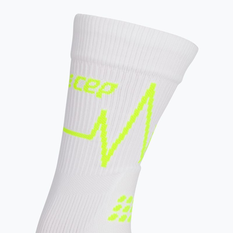 CEP Heartbeat Frauen Kompression laufen kurze Socken weiß WP2CPC2 3