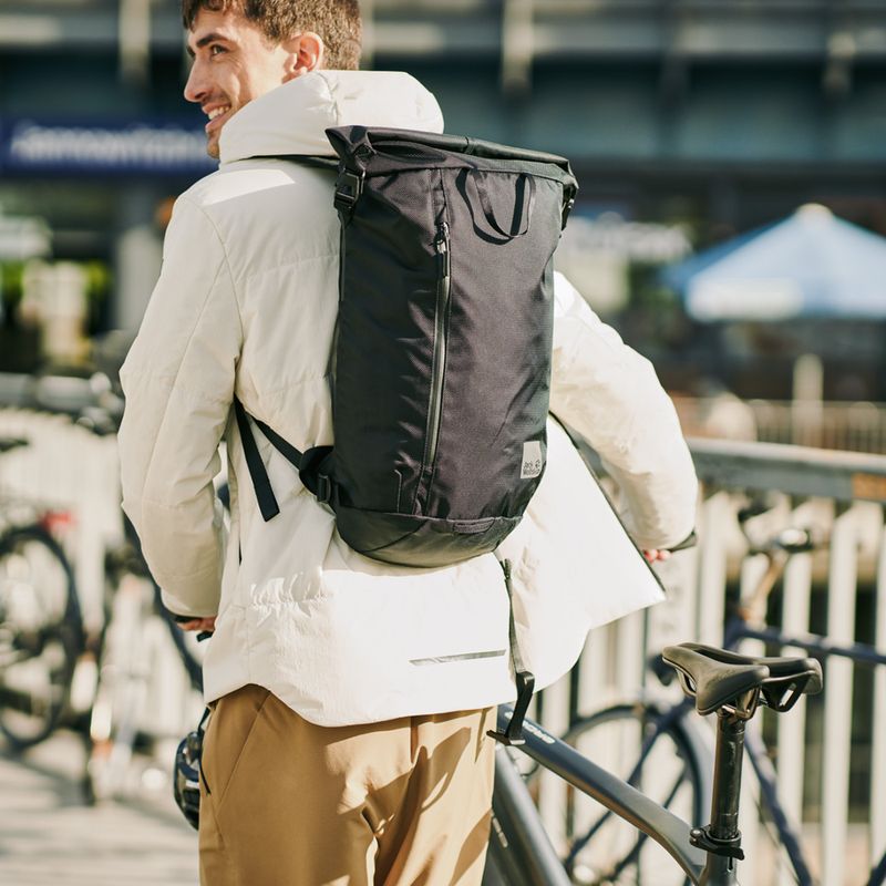 Jack Wolfskin Helsinki Rolltop 18 l ultra schwarzer Tagesrucksack 7