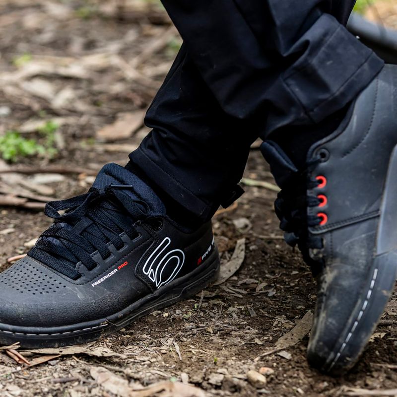 Herren adidas FIVE TEN Freerider Pro Kern schwarz/Wolke weiß/Wolke weiß Plattform Radfahren Schuhe 9