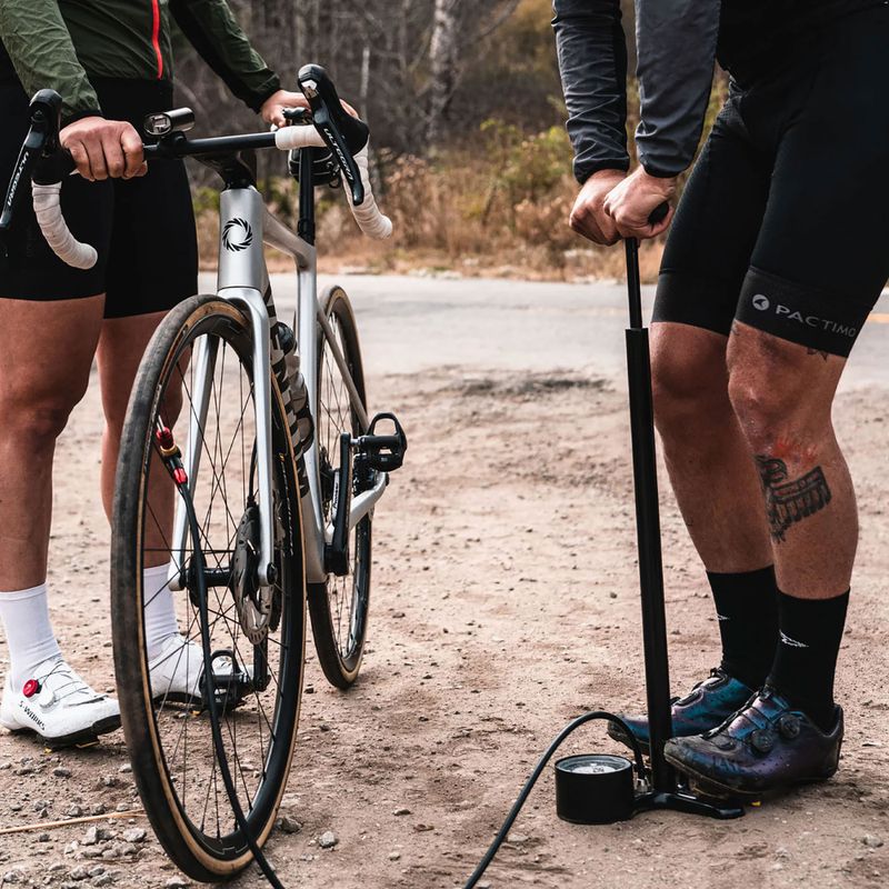 Lezyne Classic Floor Drive 3.5 220psi metallisch schwarz Fahrradpumpe 7