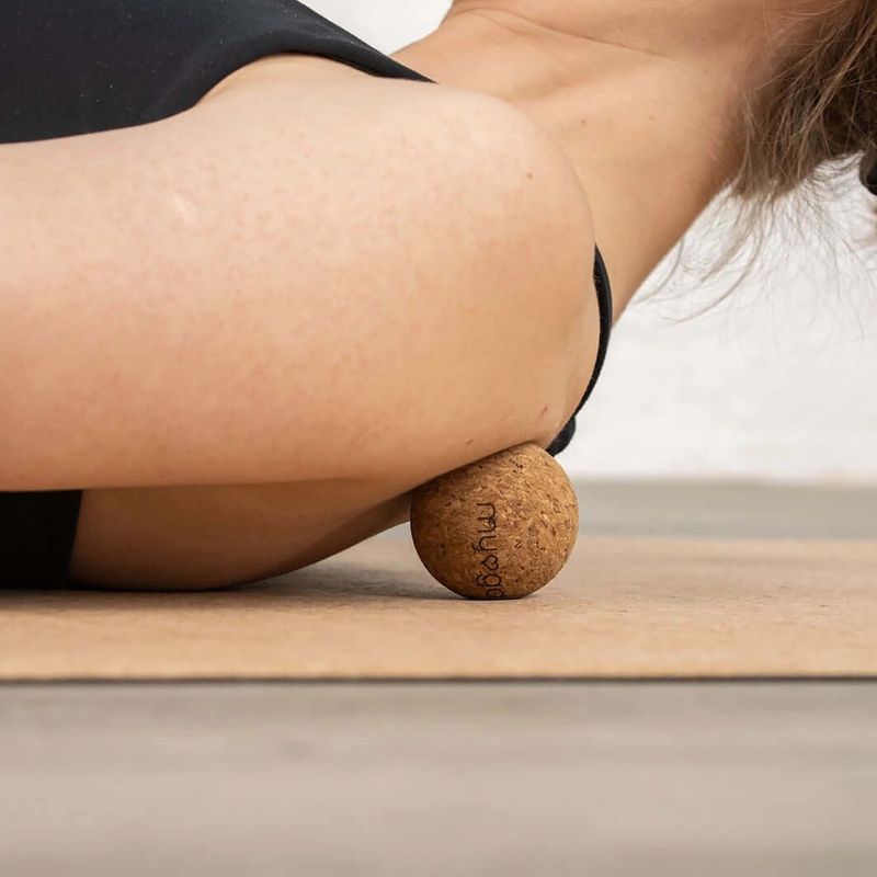 Massageball Myga 5 cm brown 5