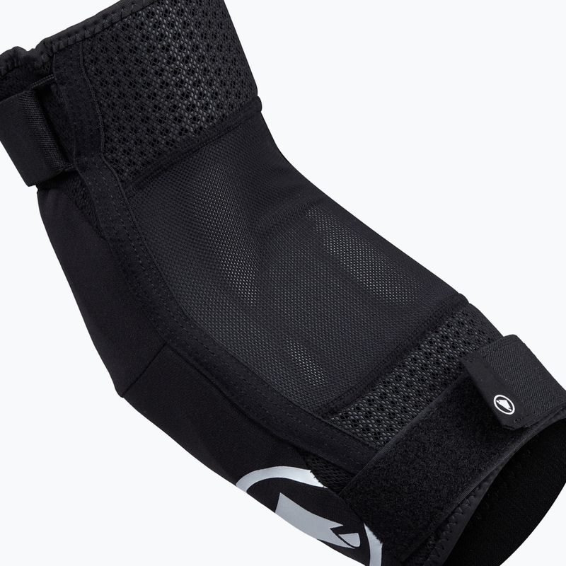 Endura Singletrack Ellenbogenschoner schwarz 3